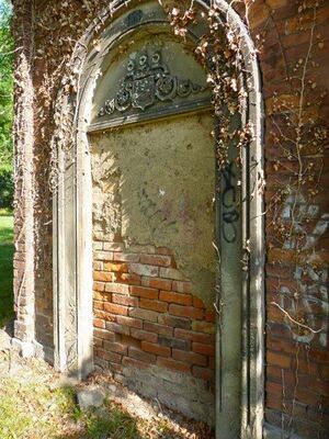 Stadtgottesacker Salmuth - Eingang - Joachim Grossert-.jpg